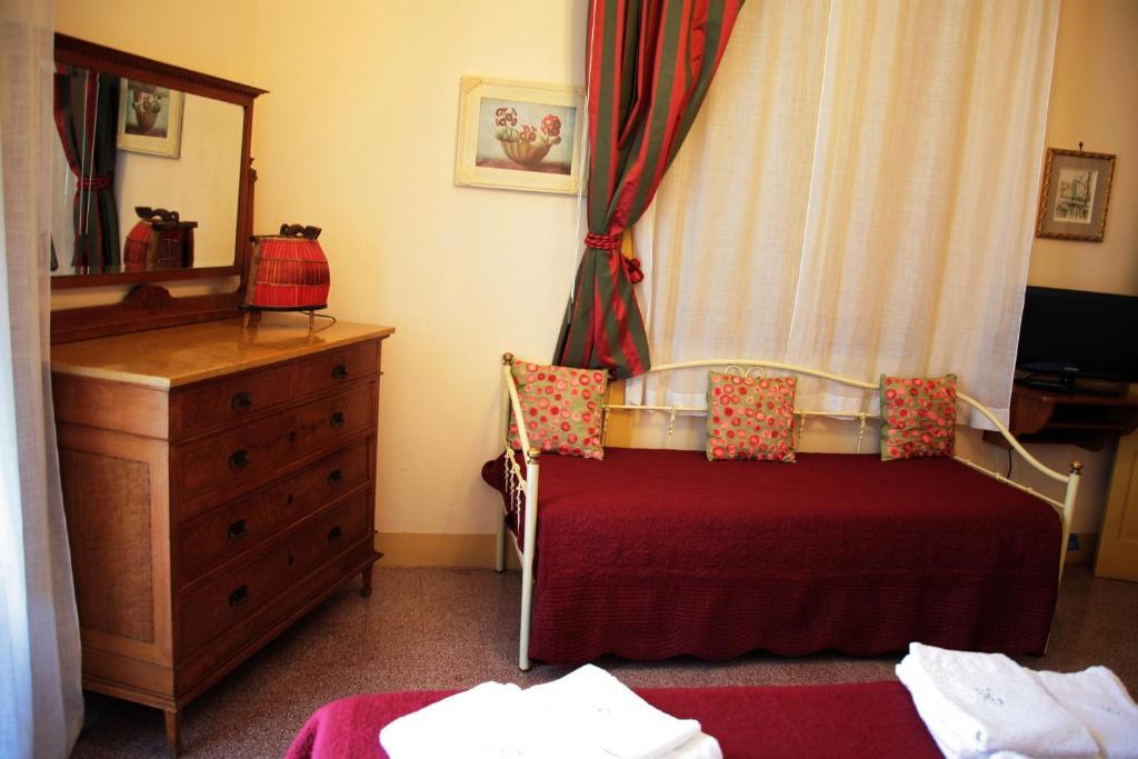 La Casa Di Zoe - Locazioni Turistiche Bed & Breakfast Palermo Room photo